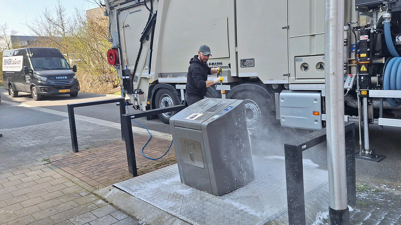 Reiniging ondergrondse container